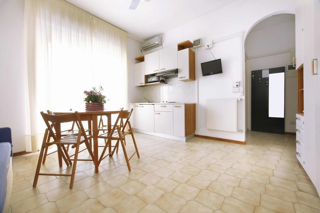 Residence Barusso Alassio Quarto foto